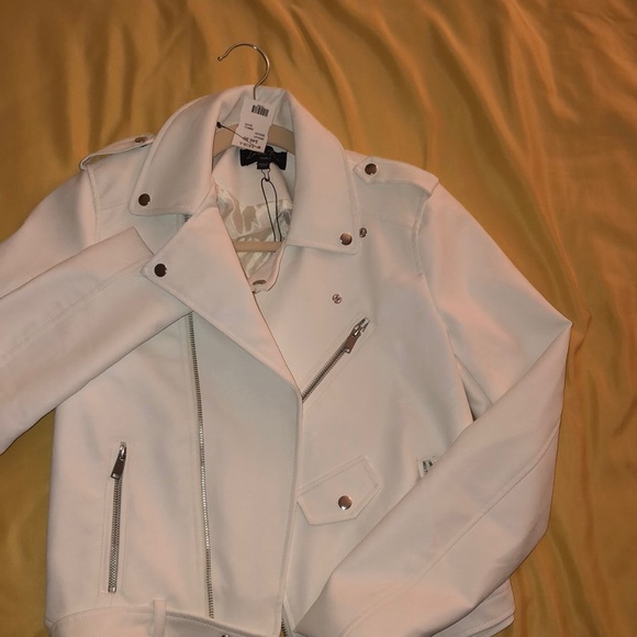 While AKIRA jacket - Picture 2 of 2